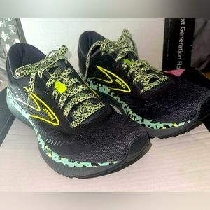 Brooks 9.5 women’s leopard print